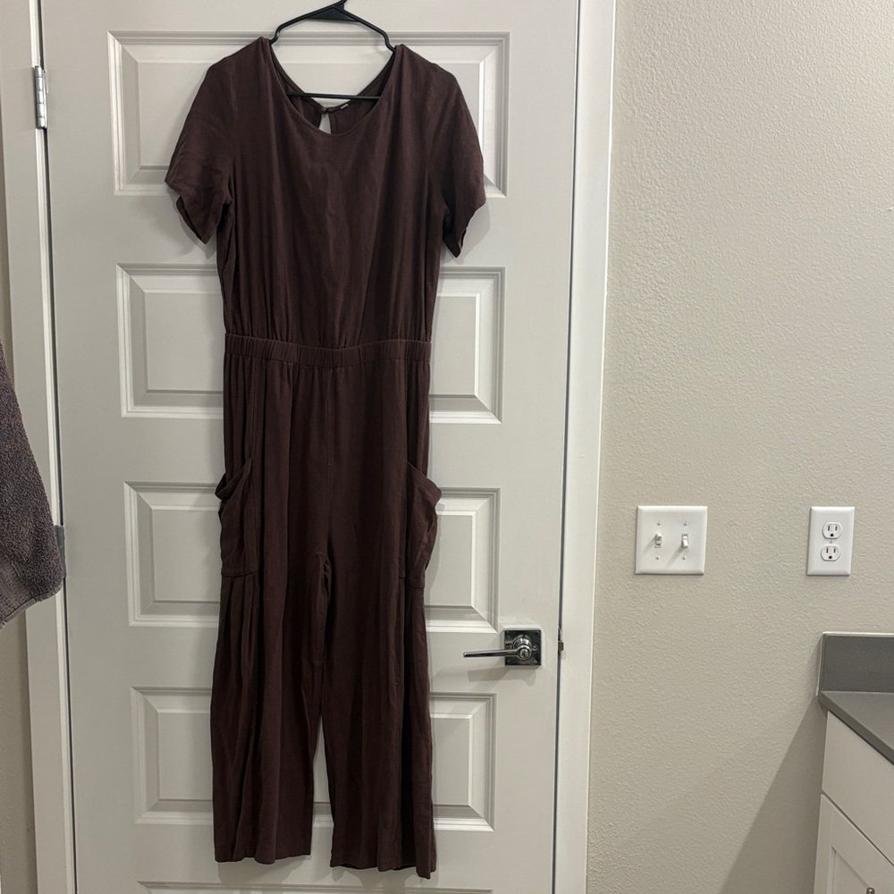Brown Short Sleeve Jumpsuit with Pockets